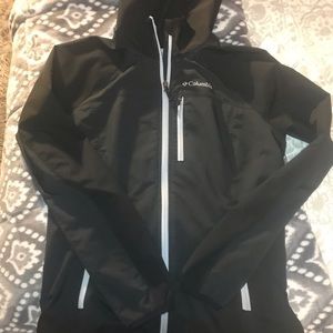 Columbia black jacket with hood